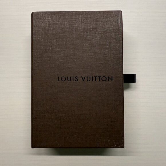 Louis Vuitton Vernis Monogram  6 Key Holder - Amarante
